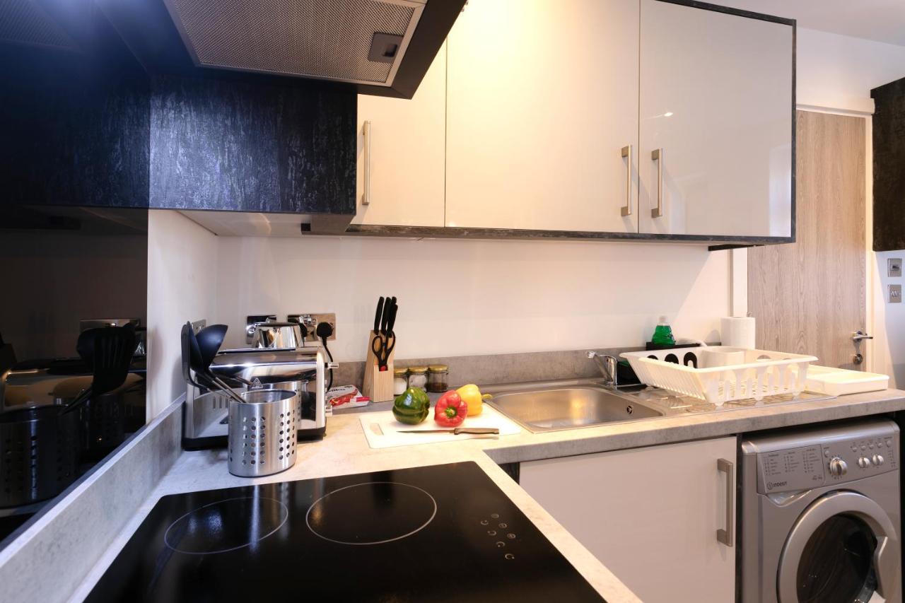 Hoemli Smart City Centre Apartment Лестер Экстерьер фото