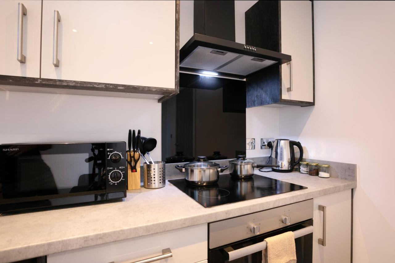 Hoemli Smart City Centre Apartment Лестер Экстерьер фото